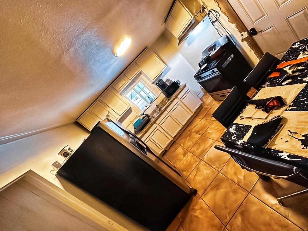 Zen Home سانتا أنا، كاليفورنيا المظهر الخارجي الصورة